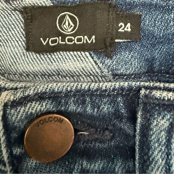 Volcom Super Stoned Skinny High Rise Blue Jeans Button Up with Frayed Hem - Picture 3 of 8